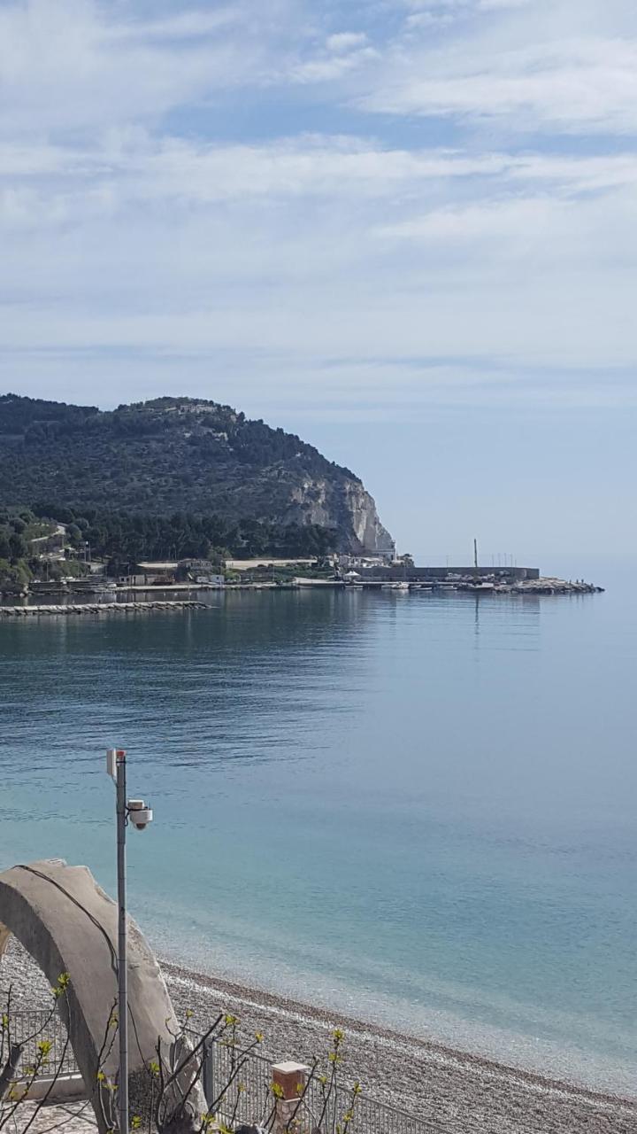 B & B Torre Saracena Mattinata Exterior photo